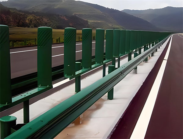 中山三波护栏板在高速公路的应用
